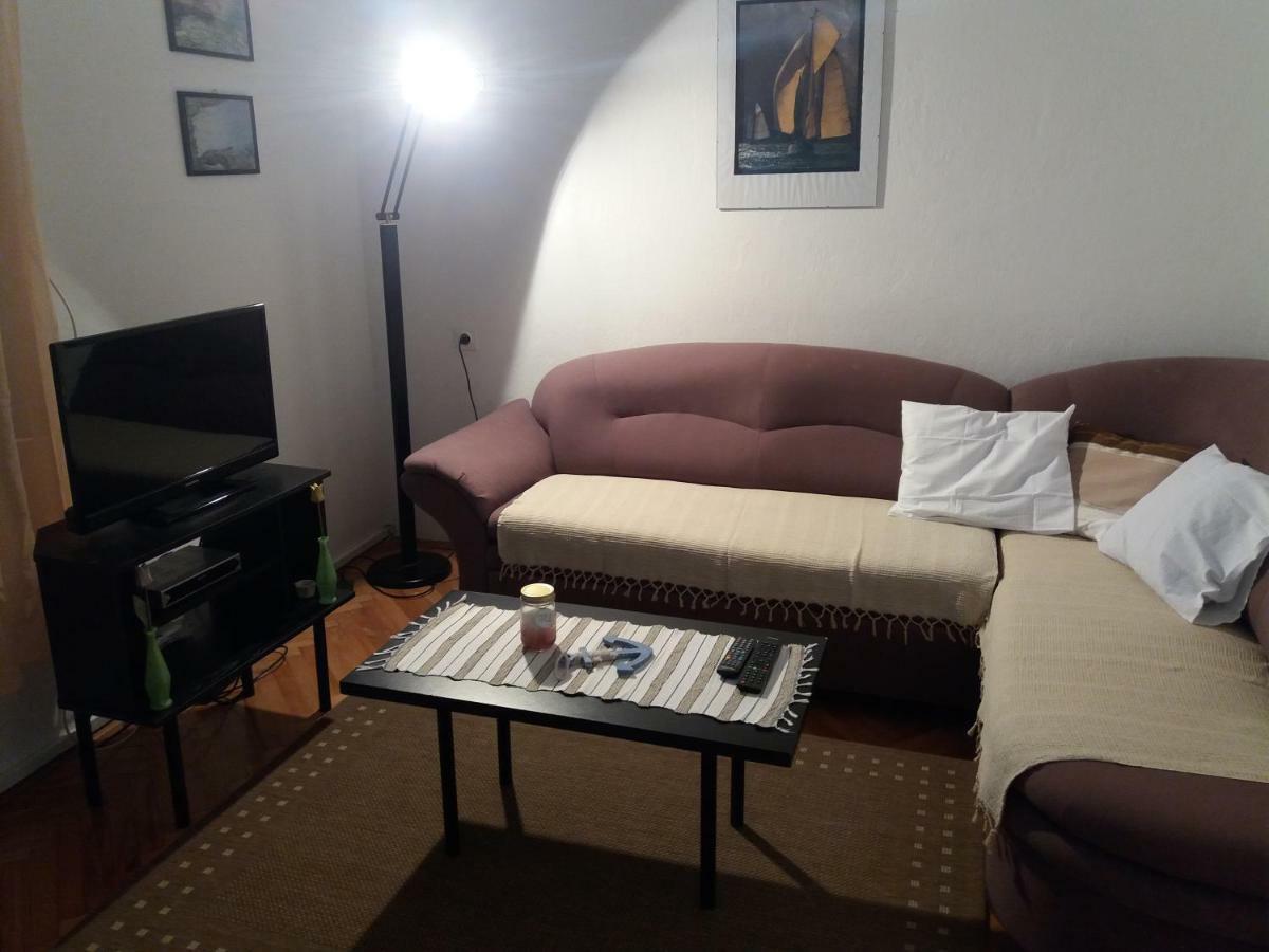 Apartman Nona Povljana Eksteriør bilde